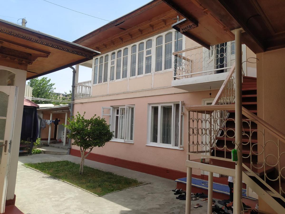 Гостевой Дом Конок Osh Exterior photo